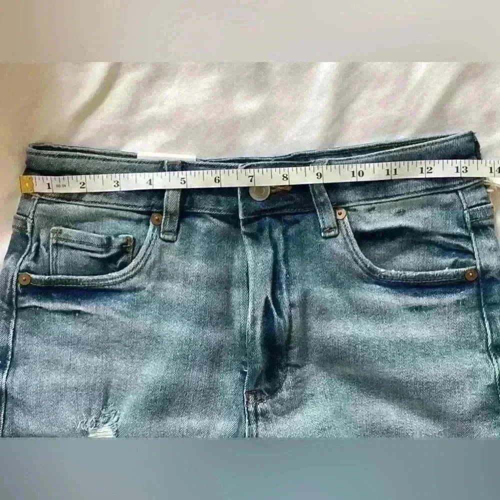 Blank NYC The Reeve High-Rise Ribcage Distressed Jean Short Women's 25 NWT - Picture 4 of 14